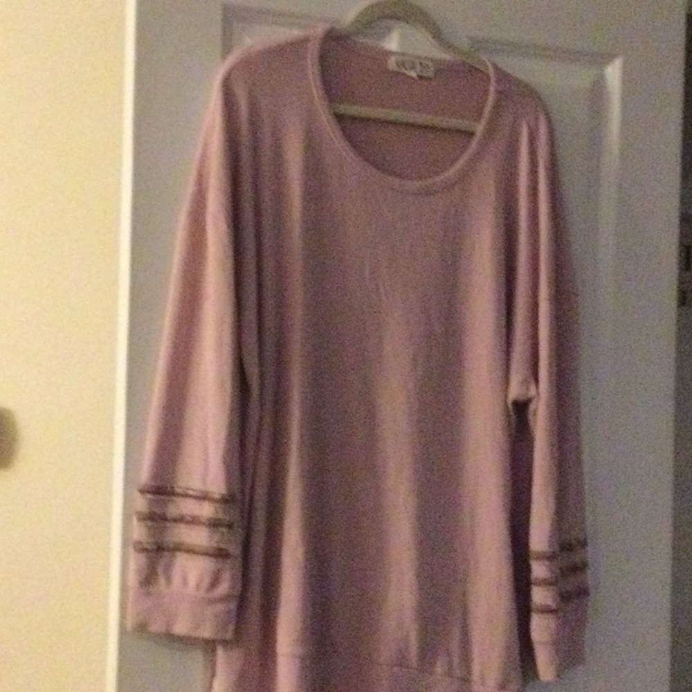 Good Condition Mauve Sweater